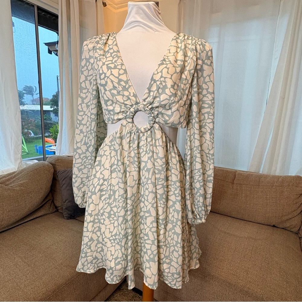 Forever 21 Cut Out Sexy Details! Cream/Light Teal Long Sleeve Dress